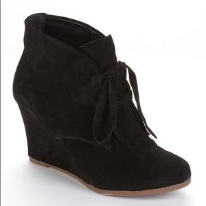 Dolce Vita Pellie Black Suede Women’s Lace-up Boot